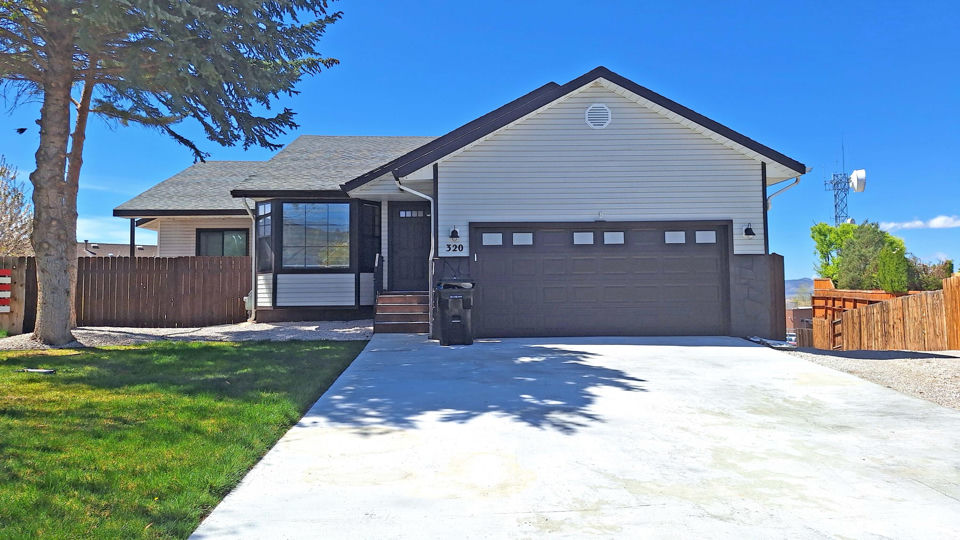 320 E 2100 North CIR, Cedar City, photo 2