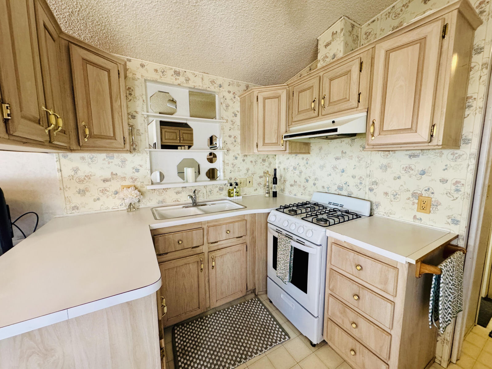 1160 E Telegraph ST, 122, Washington, photo 7 of 19