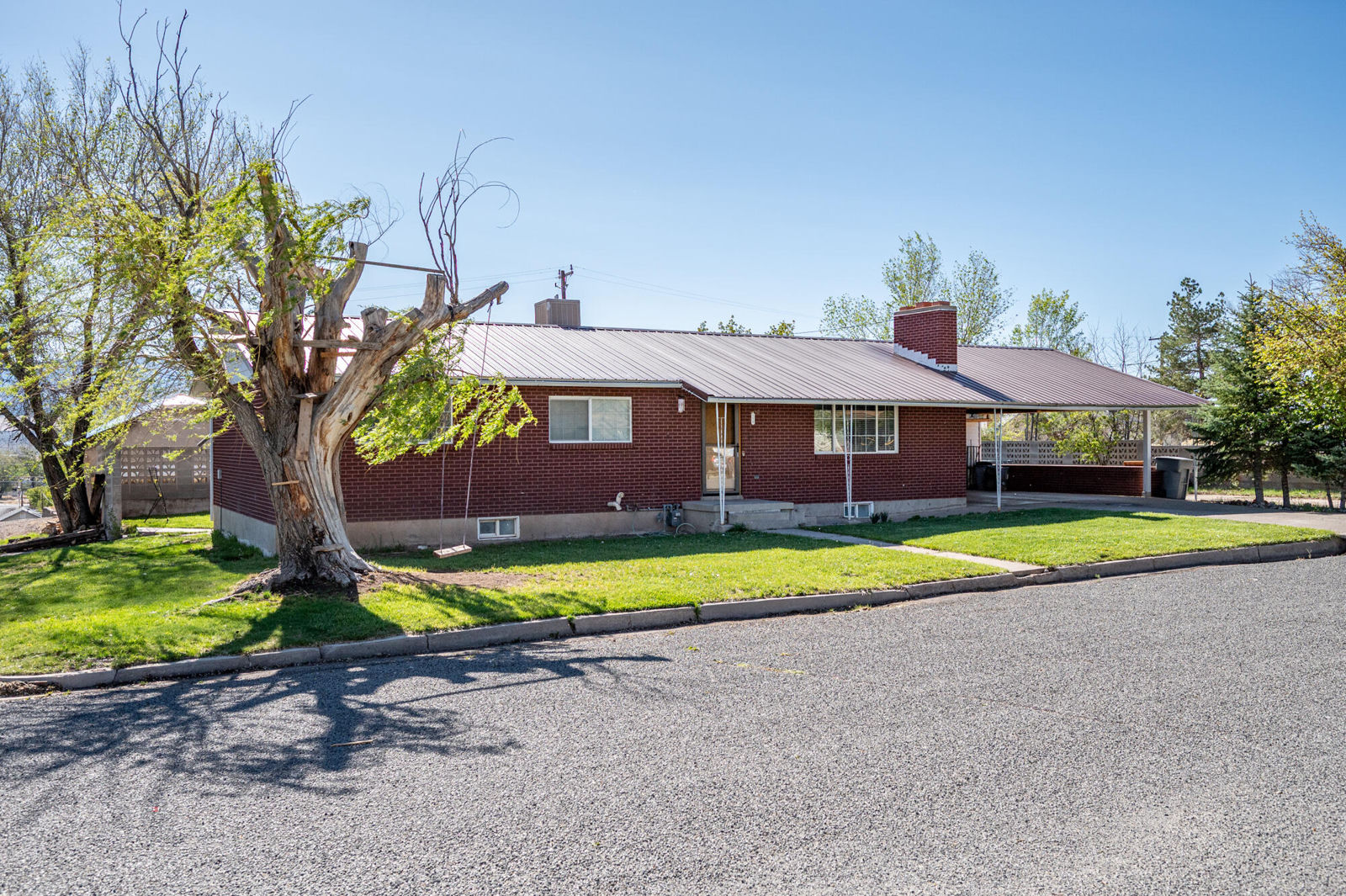 119 S 300 ST W, Milford, photo 33 of 49