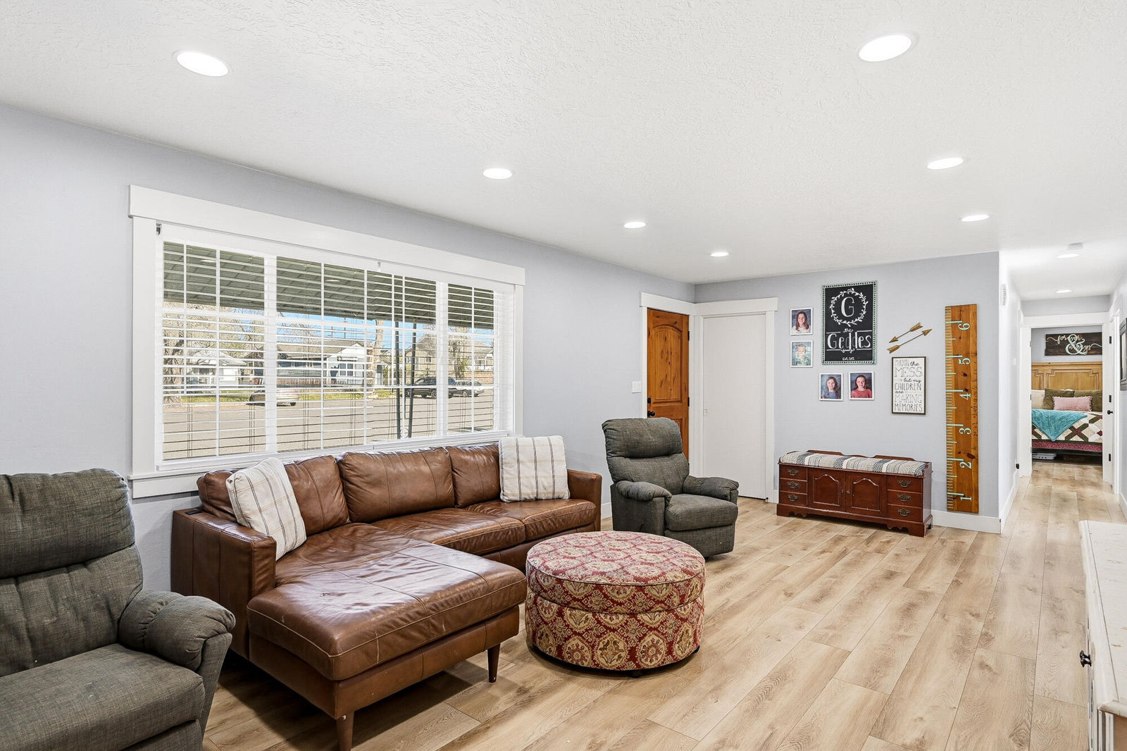 119 S 300 ST W, Milford, photo 9 of 49