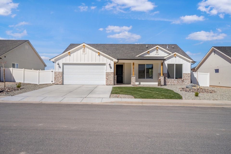 4911 N 10 E, Enoch, photo 2