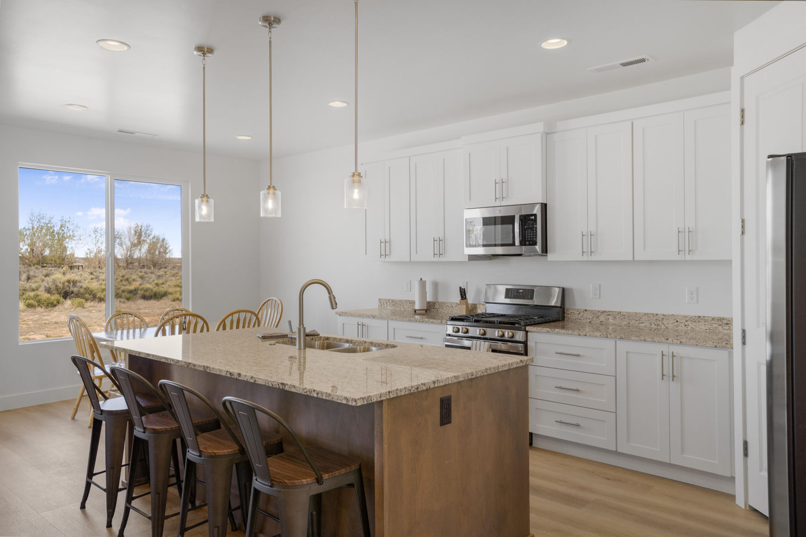 4911 N 10 E, Enoch, photo 5 of 32