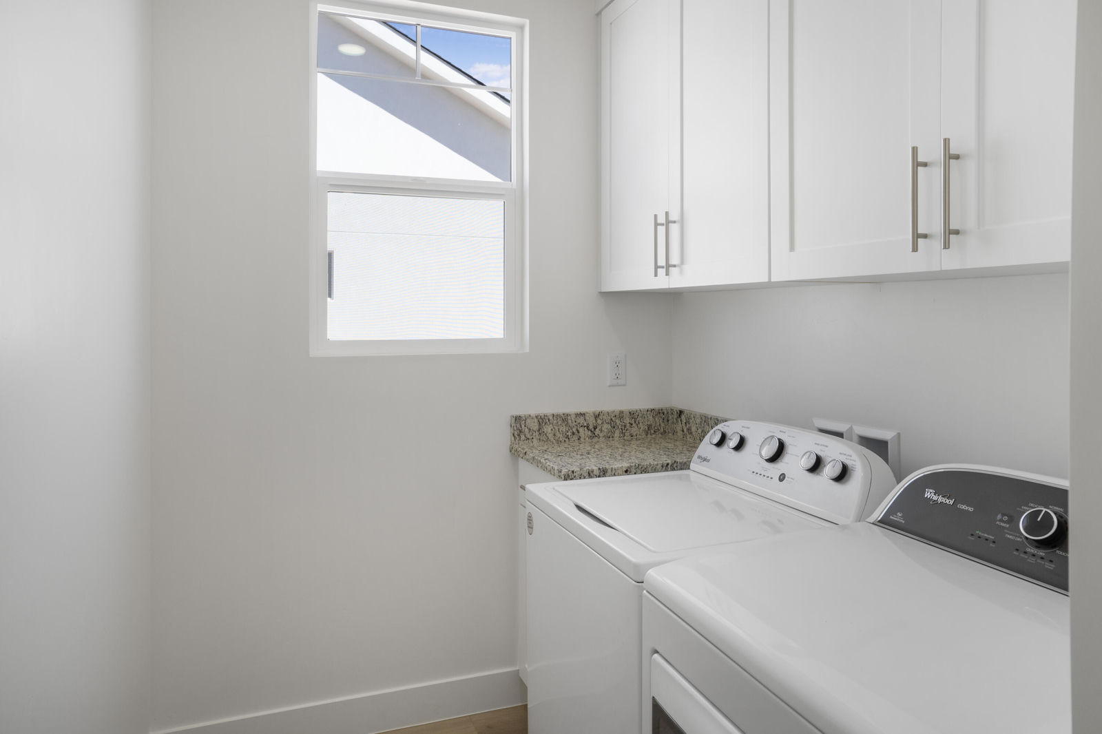 4911 N 10 E, Enoch, photo 24 of 32