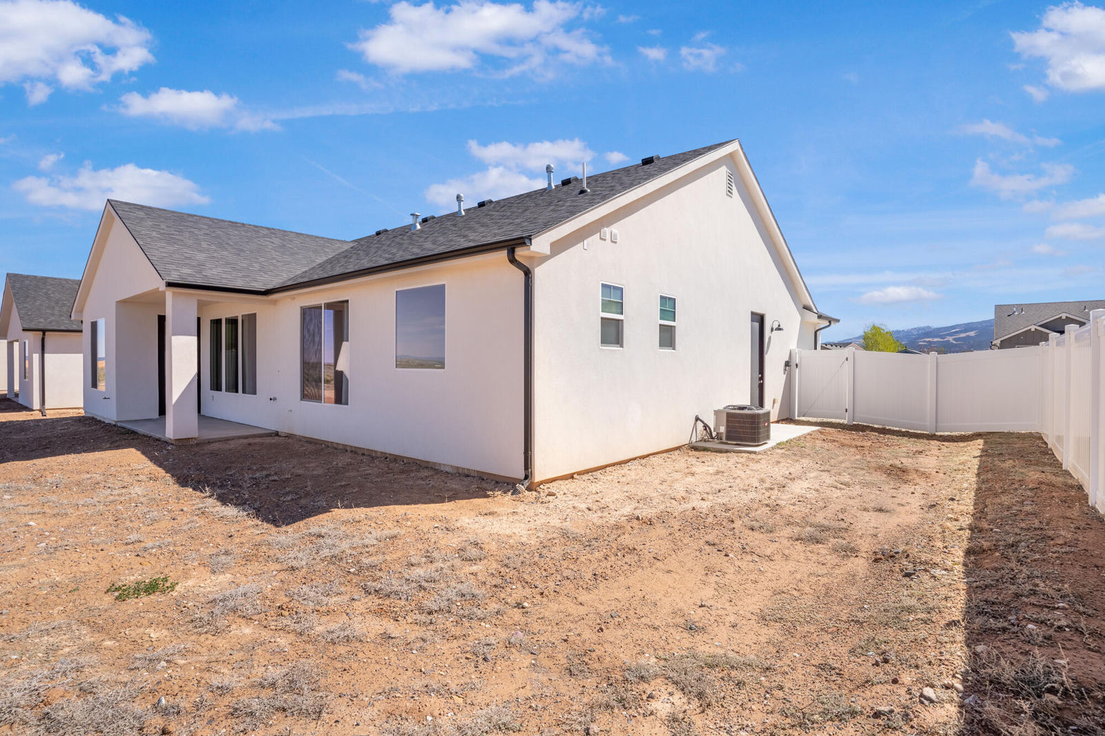 4911 N 10 E, Enoch, photo 29 of 32