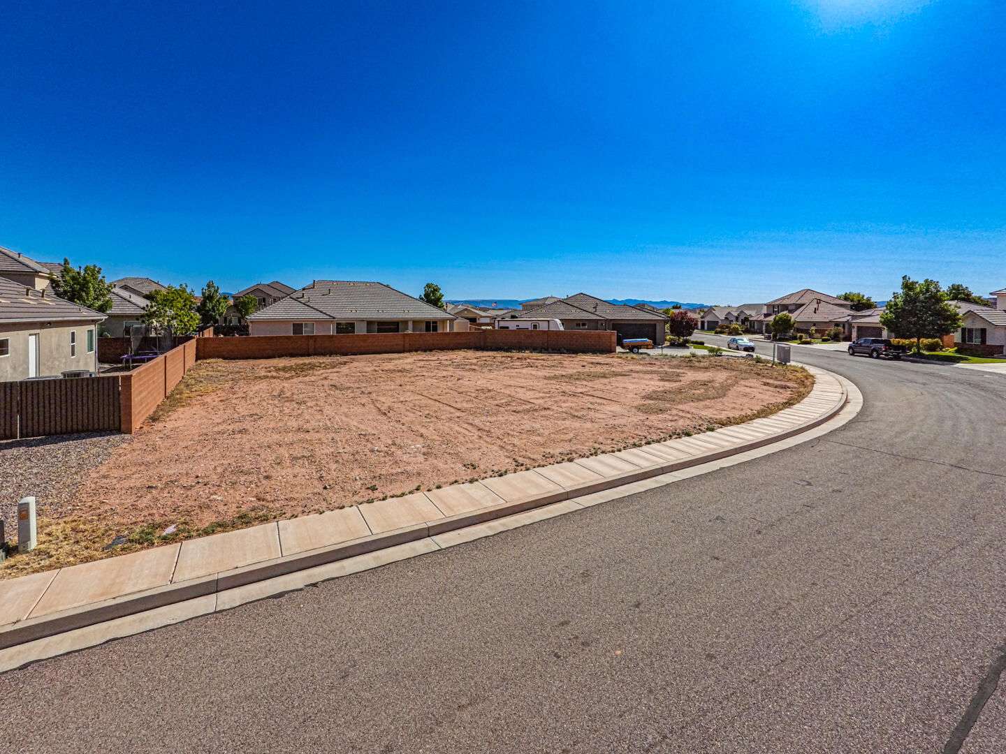 422 E Saddleback RD, 44, Washington, photo 4 of 11