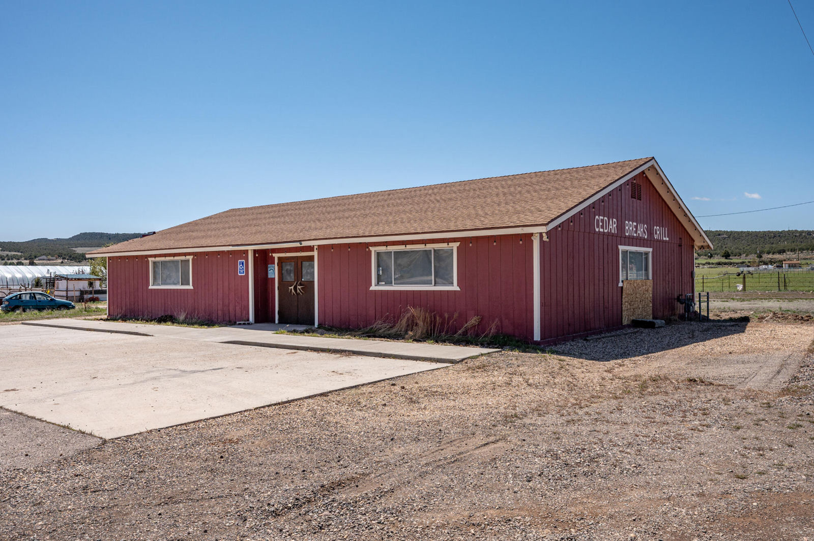 608 S Main Street, Panguitch, photo 2 of 22