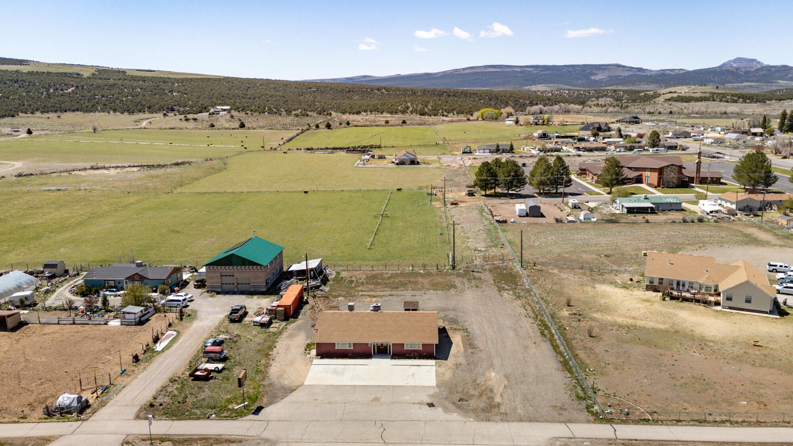 608 S Main Street, Panguitch, photo 8 of 22