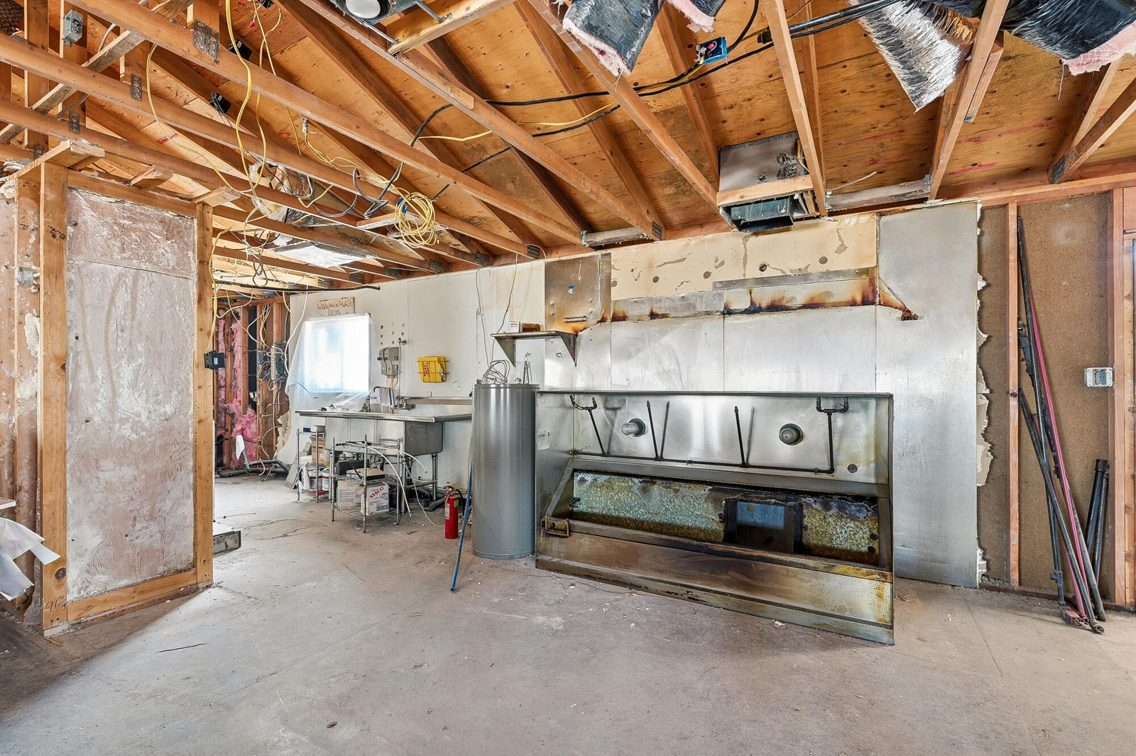 608 S Main Street, Panguitch, photo 19 of 22