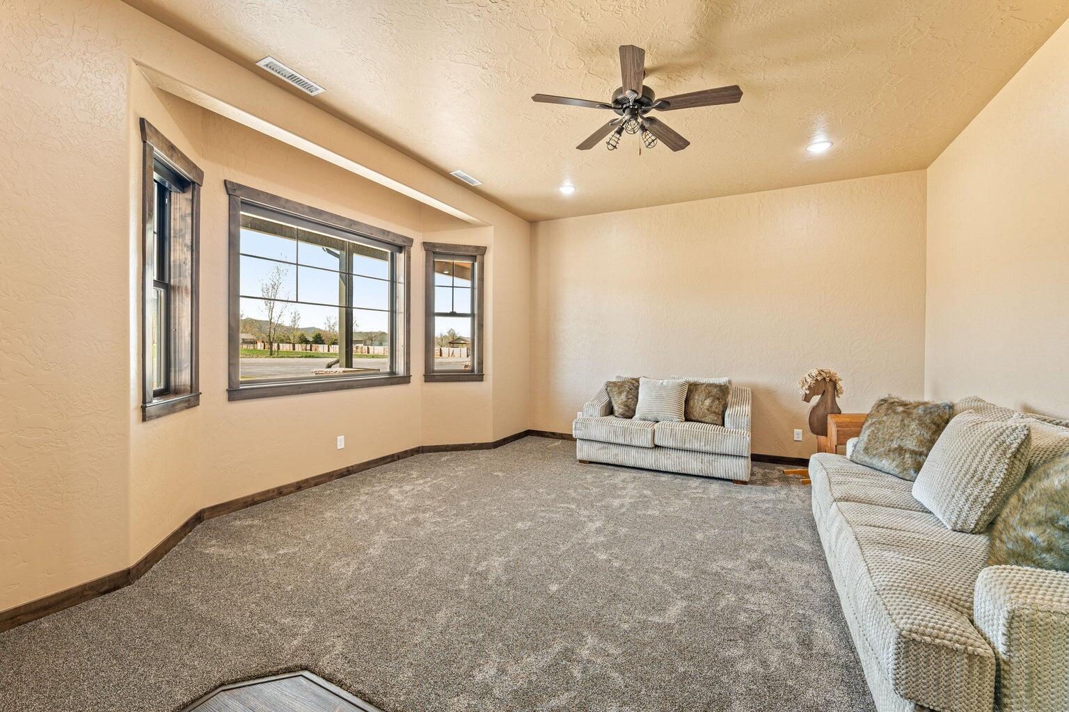 169 E 100 N, Newcastle, photo 5 of 108