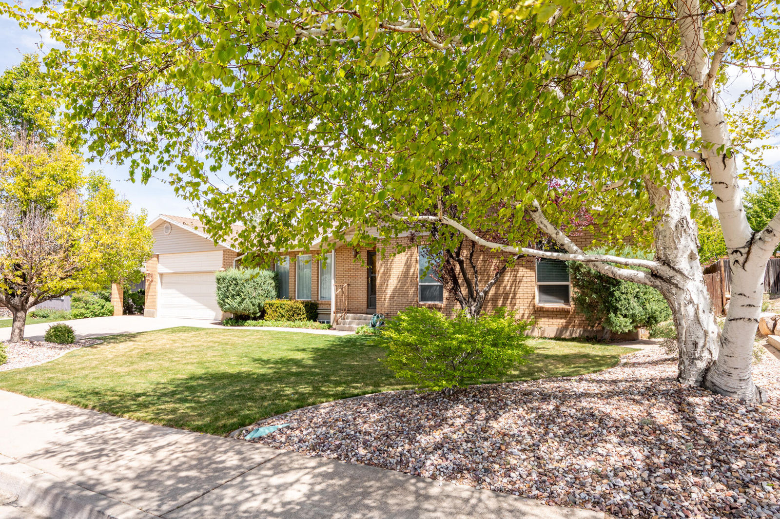 1069 S Cedar Knolls DR W, Cedar City, photo 3 of 69