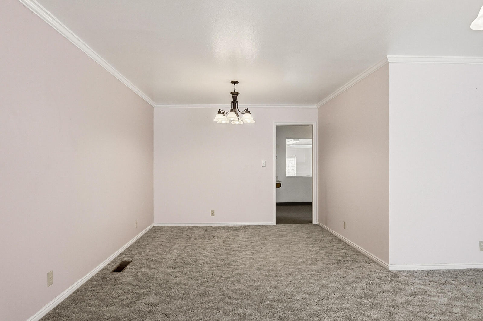 1069 S Cedar Knolls DR W, Cedar City, photo 8 of 69