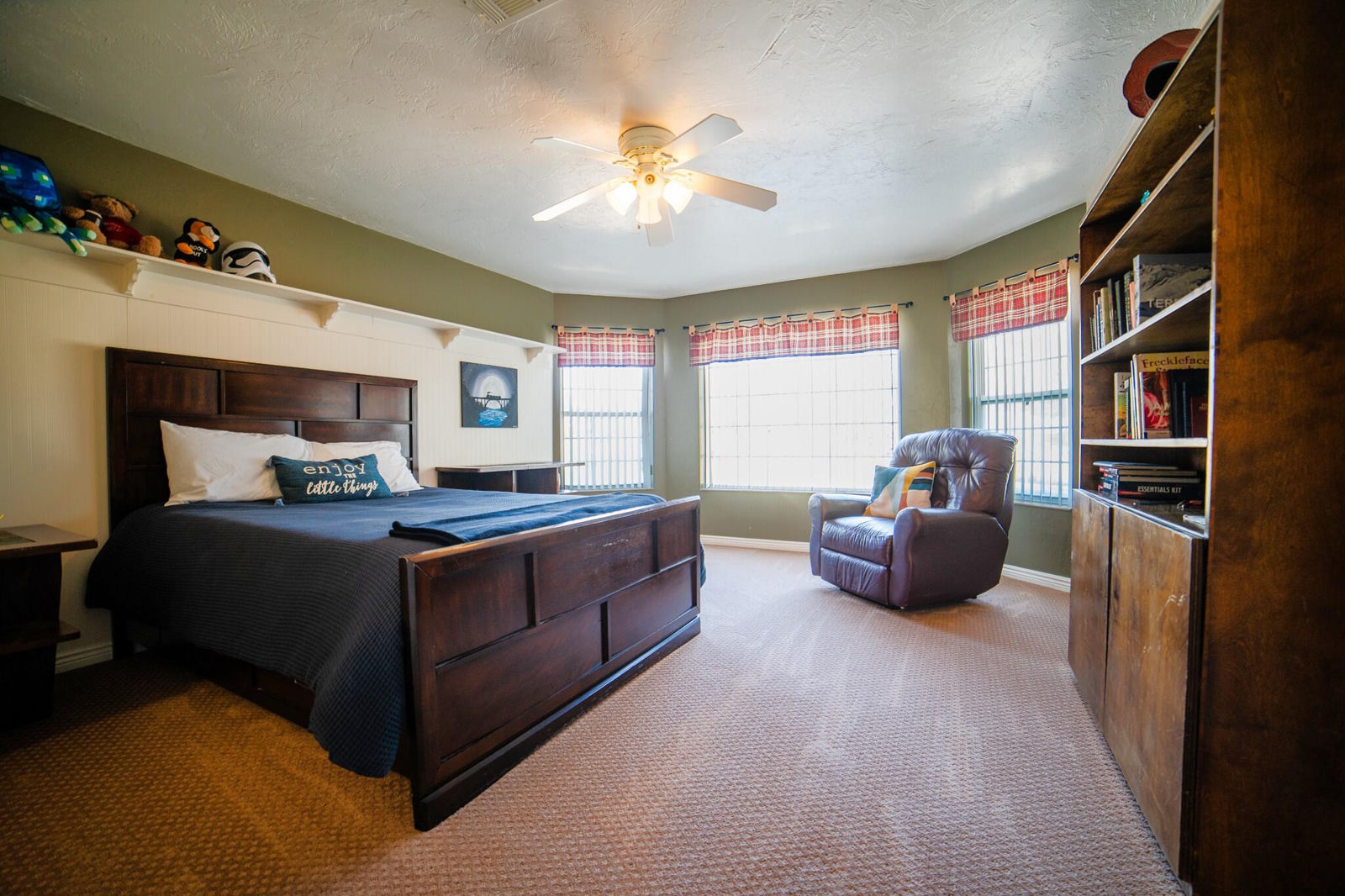 123 S Rachel LN, New Harmony, photo 30 of 51