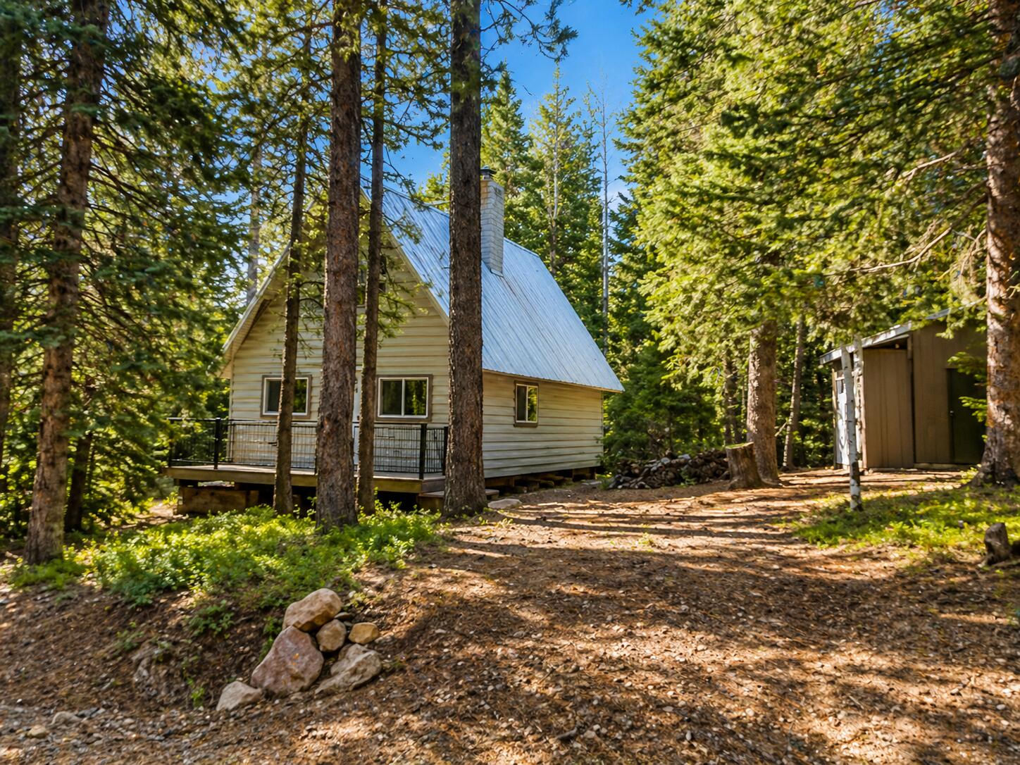 440 S Inspiration DR, Duck Creek Village, photo 2 of 38