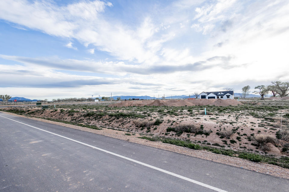 2435 N Kings RD, Cedar City, photo 2