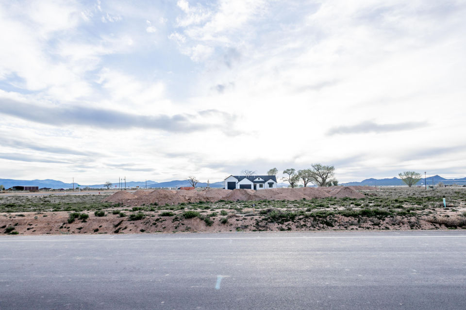 2435 N Kings RD, Cedar City, photo 3