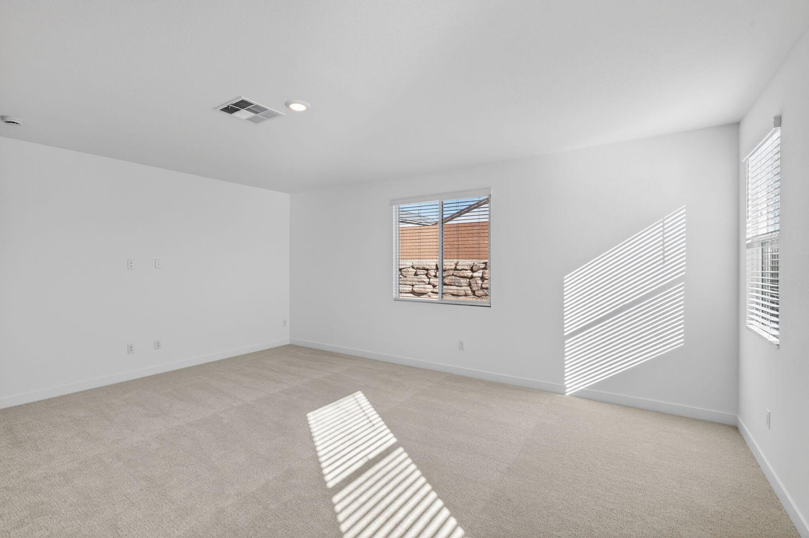 3028 W Orco LN, St George, photo 13 of 32