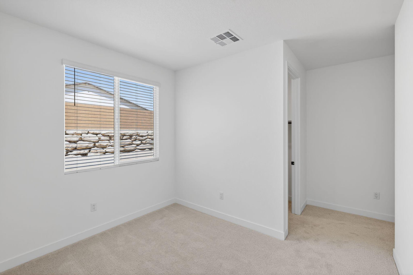3028 W Orco LN, St George, photo 14 of 32