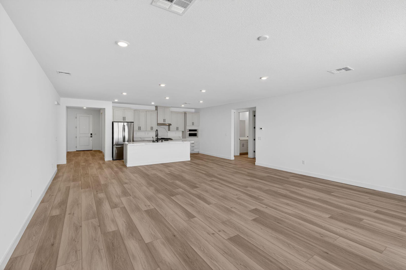 3028 W Orco LN, St George, photo 8 of 32