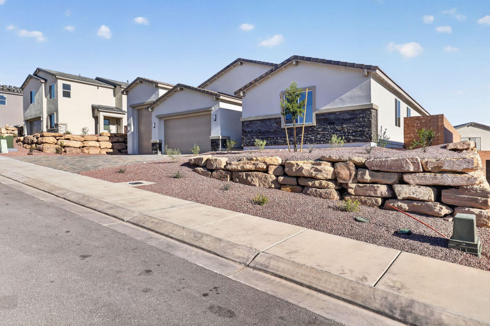 3054 W Orco LN, St George, photo 3