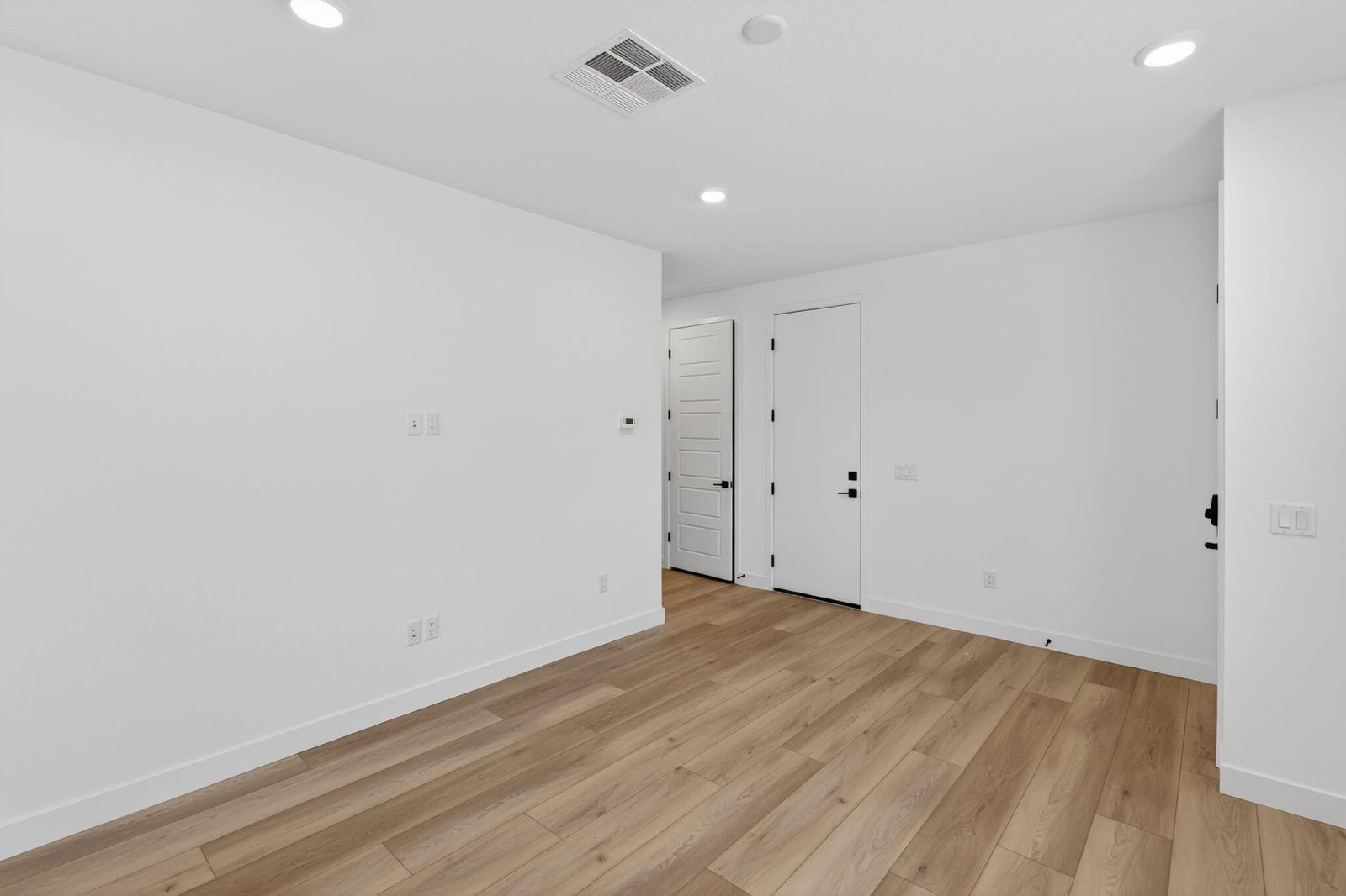 3054 W Orco LN, St George, photo 11 of 31