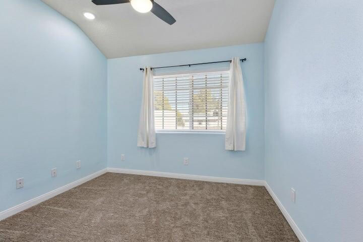 149 S 100 E, Enterprise, photo 14 of 41