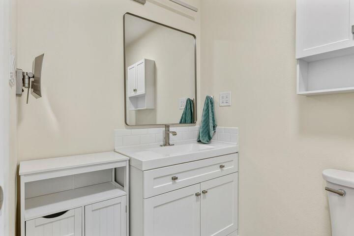 149 S 100 E, Enterprise, photo 16 of 41