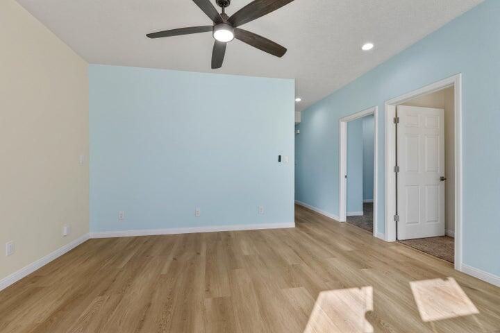 149 S 100 E, Enterprise, photo 19 of 41