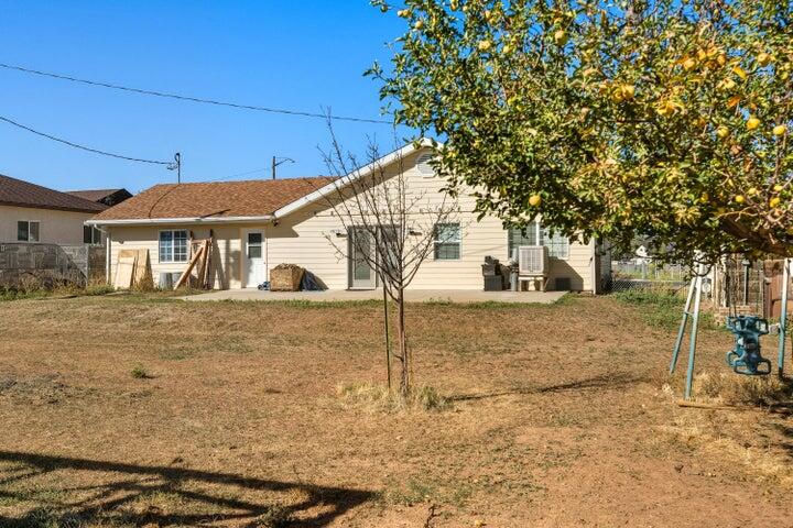 149 S 100 E, Enterprise, photo 24 of 41