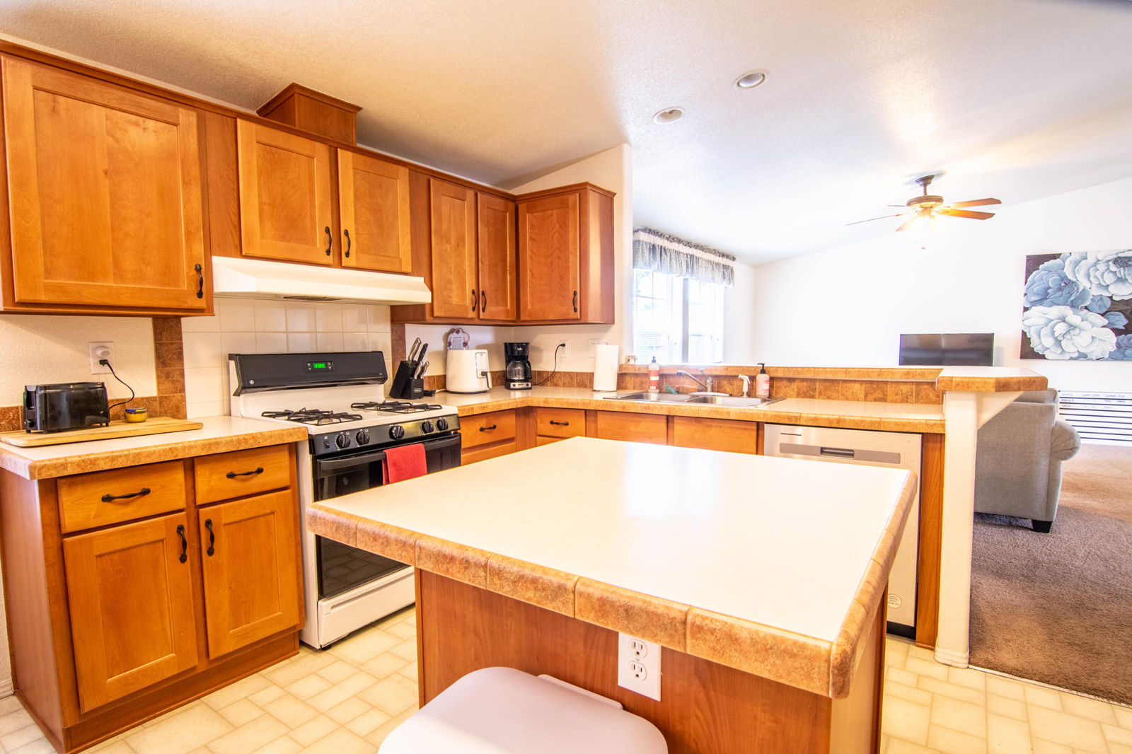 429 S 75 E, Cedar City, photo 8 of 23