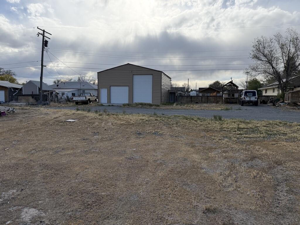 Lot 10 & 11 Blk 7, Milford, photo 5 of 11