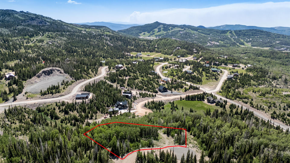 1076 E Paddington Cir. (SEM #61), Brian Head