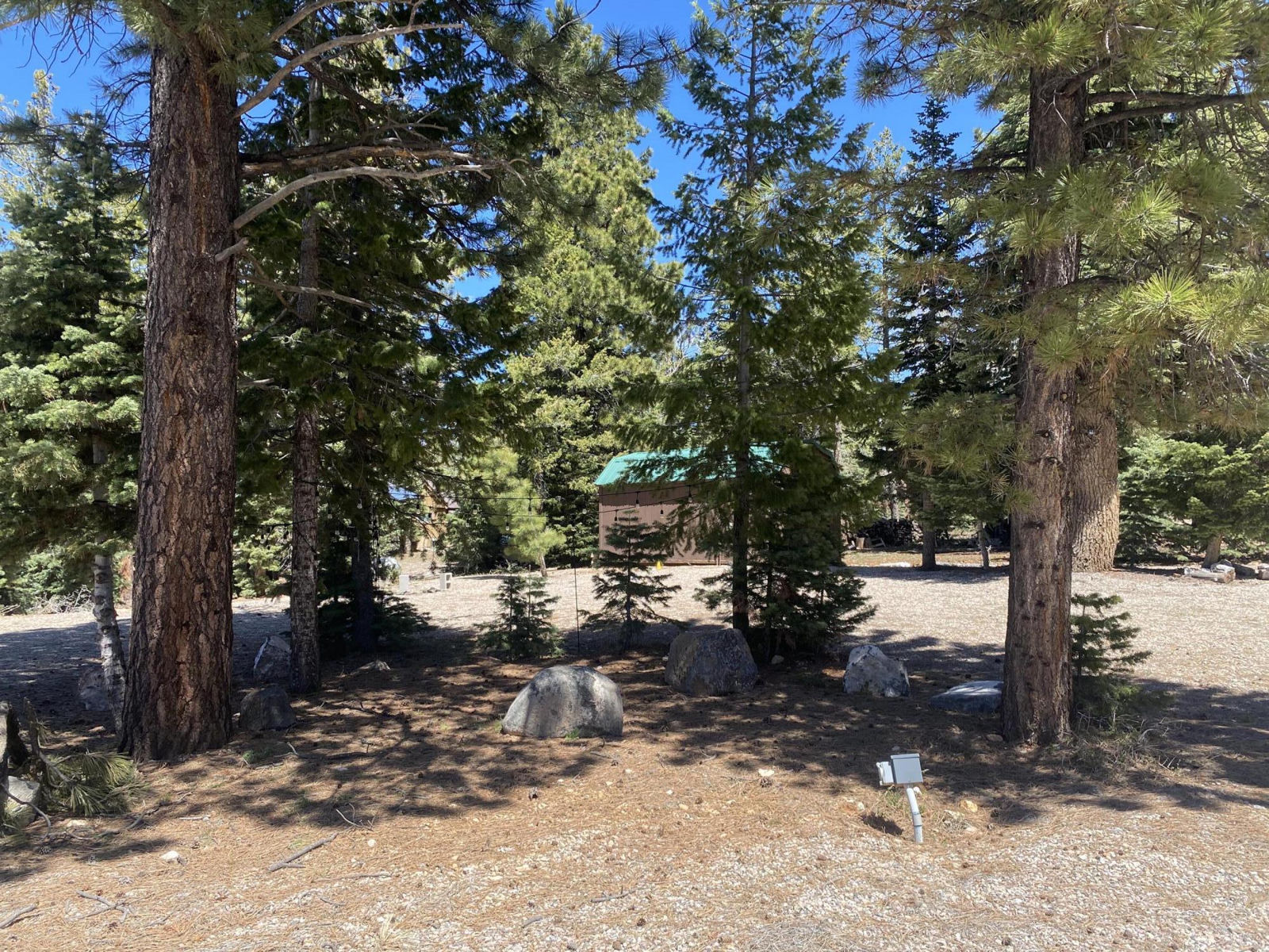 1470 W View DR, Duck Creek Village, photo 9 of 12