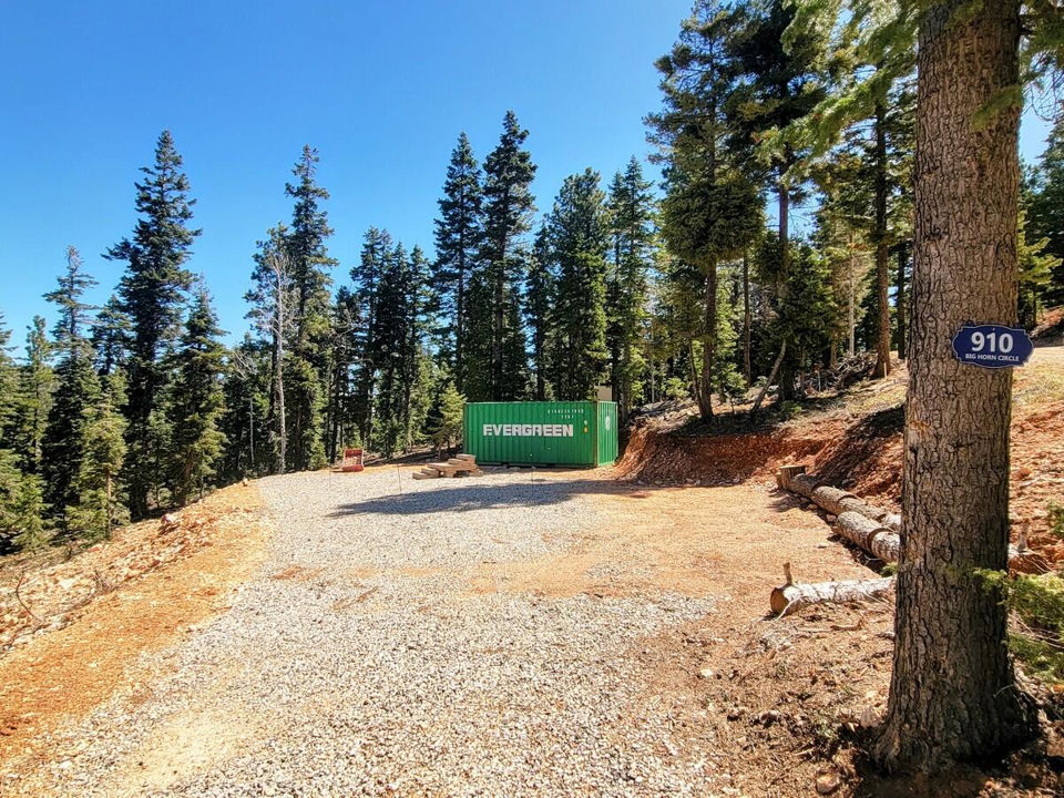 910 W Big Horn CIR, Duck Creek Village