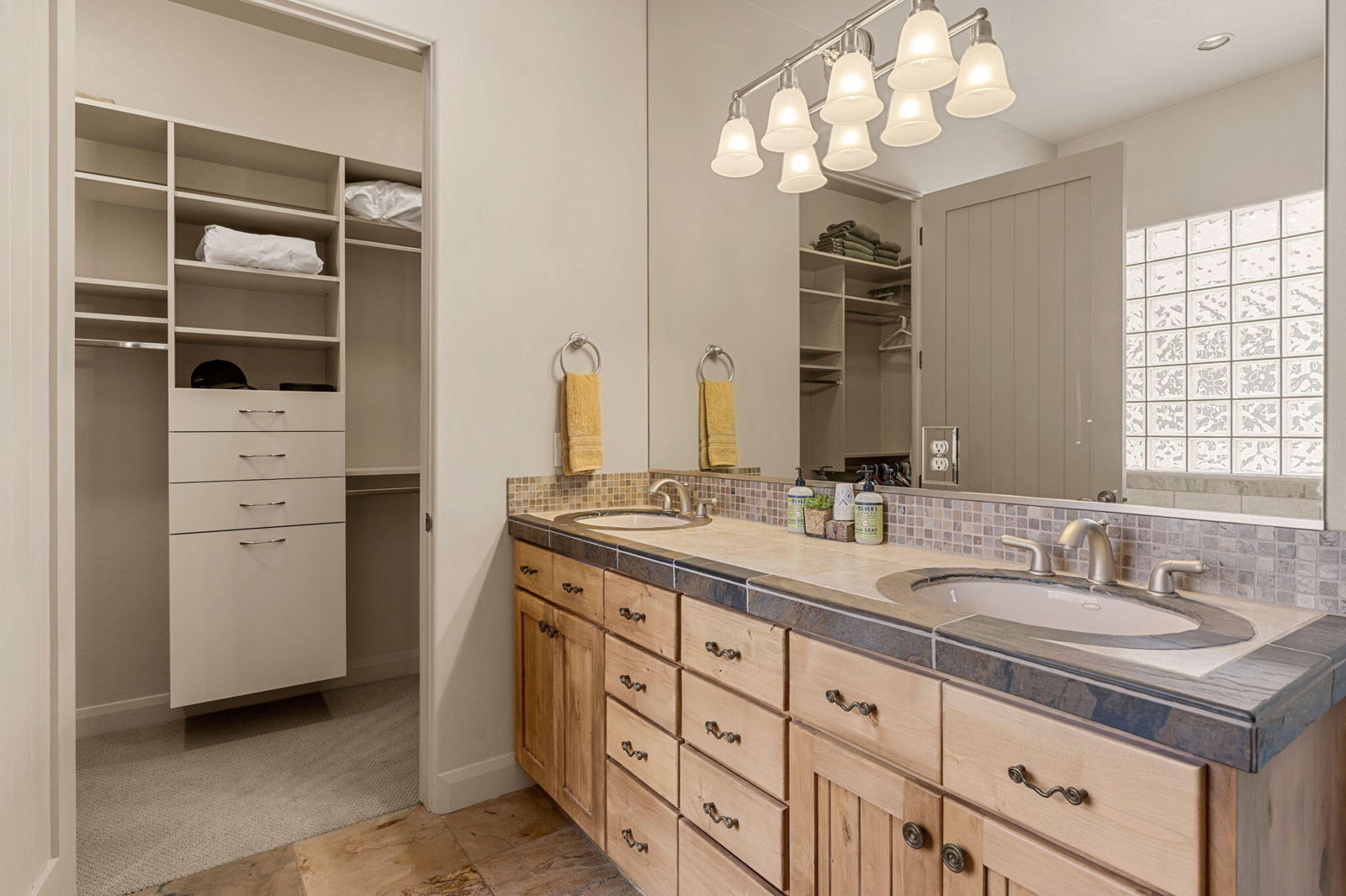 2590 Pioneer Parkway, 4D, Santa Clara, photo 7 of 41