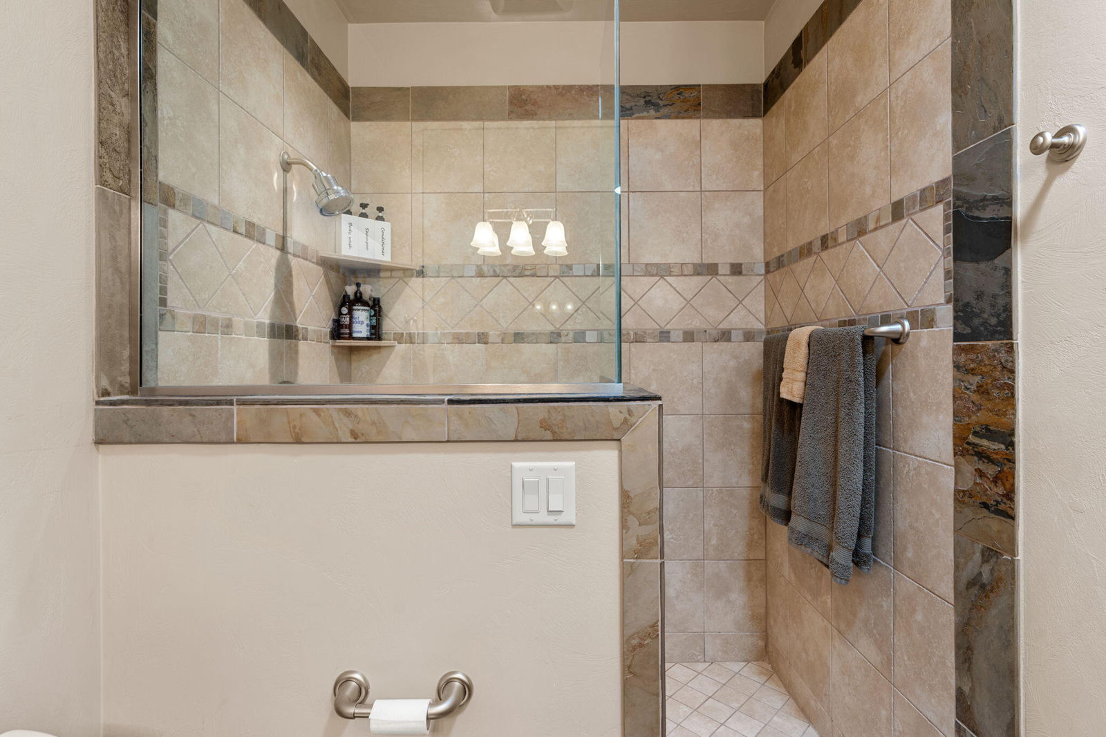 2590 Pioneer Parkway, 4D, Santa Clara, photo 12 of 41