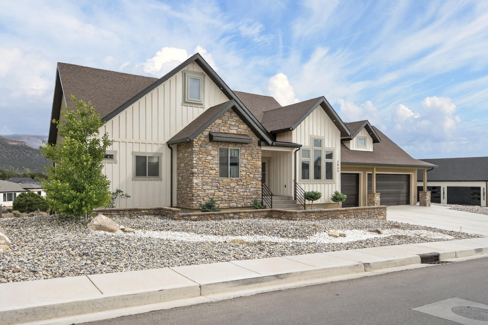 2865 W Rock Ridge RD, Cedar City, photo 3 of 96