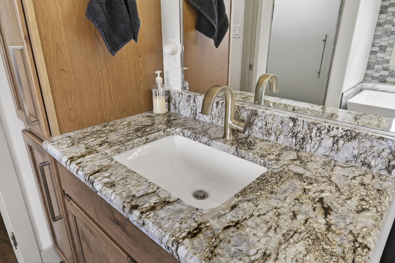 2865 W Rock Ridge RD, Cedar City, photo 35 of 96