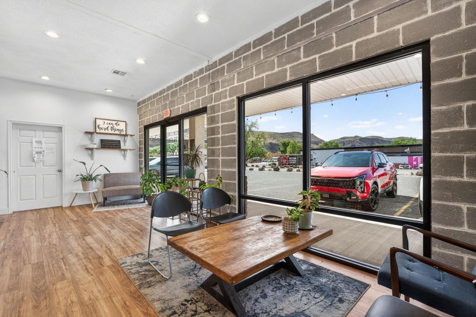 75 N 200 W, Hurricane, photo 51 of 91