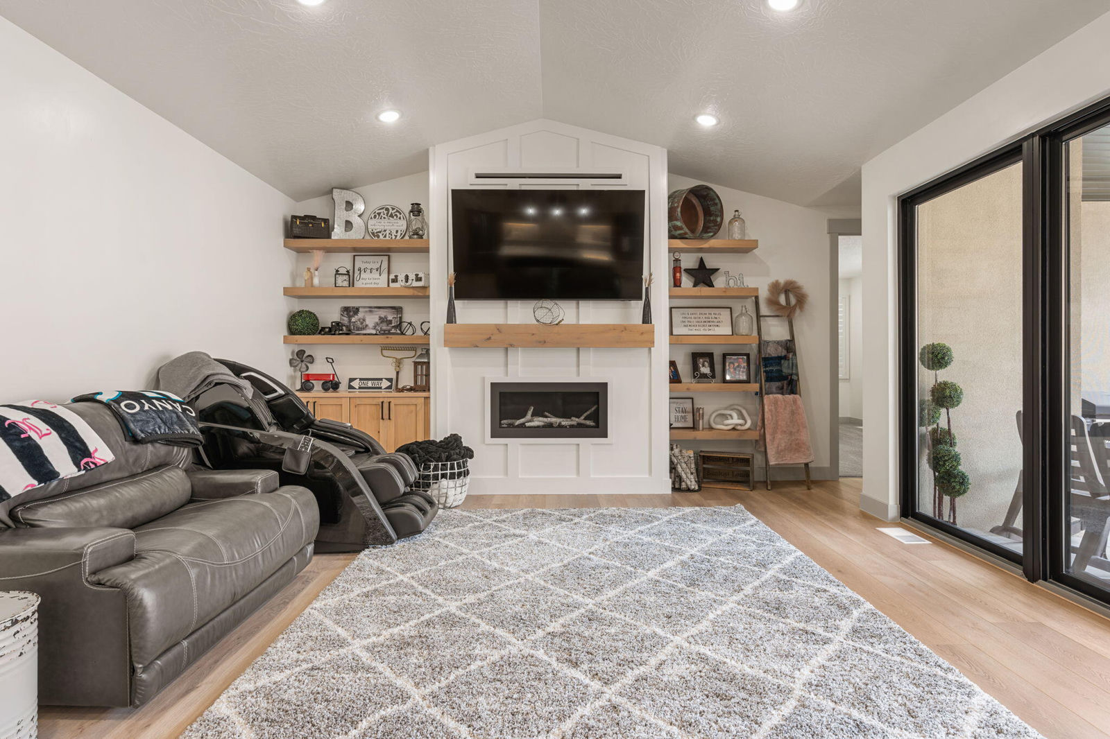 1857 S Oak Springs RD, Cedar City, photo 19 of 55