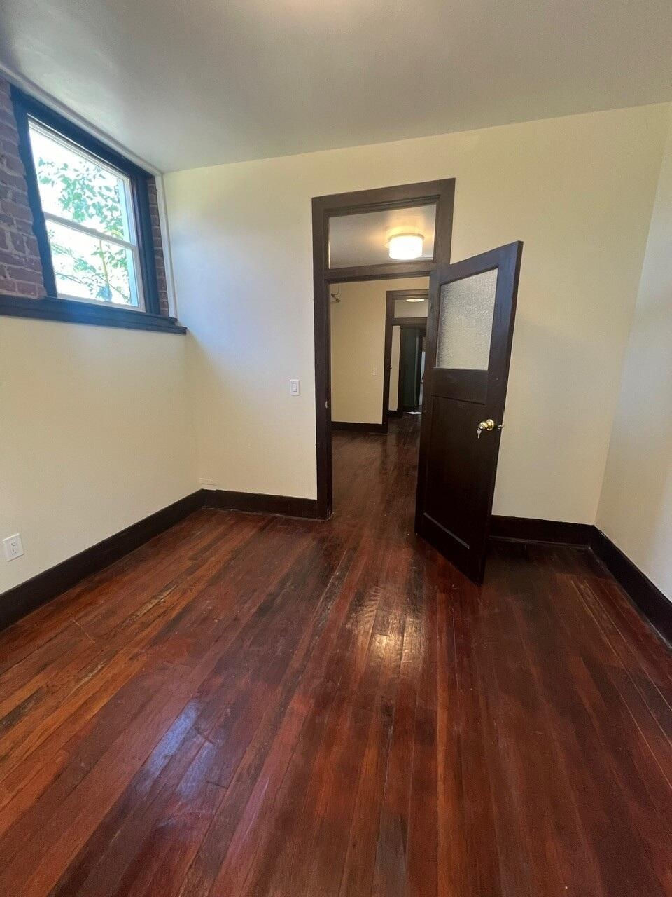 75 E Center ST, Panguitch, photo 10 of 31