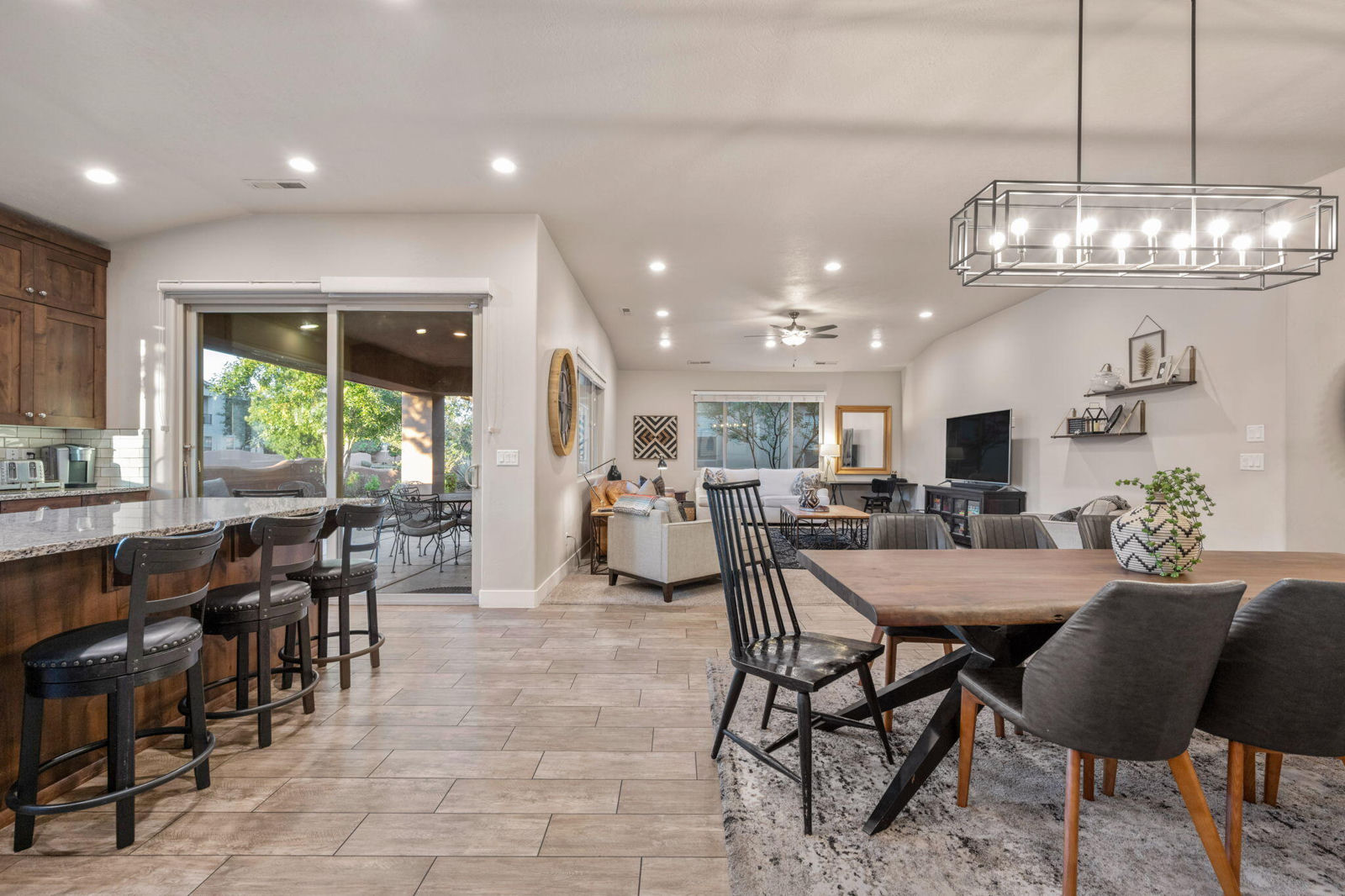 3823 W Dream CIR, 118, Santa Clara, photo 9 of 54