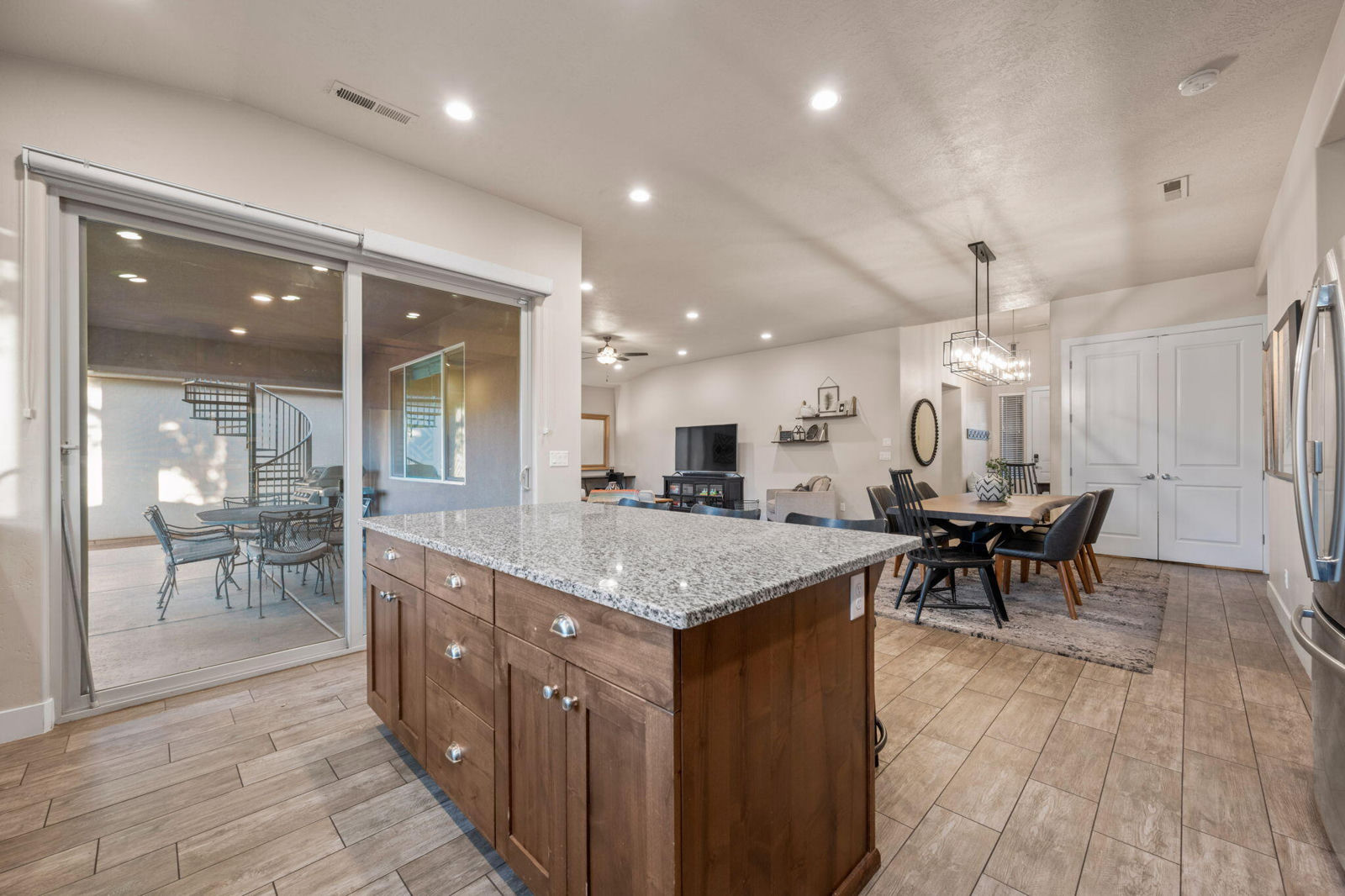 3823 W Dream CIR, 118, Santa Clara, photo 12 of 54