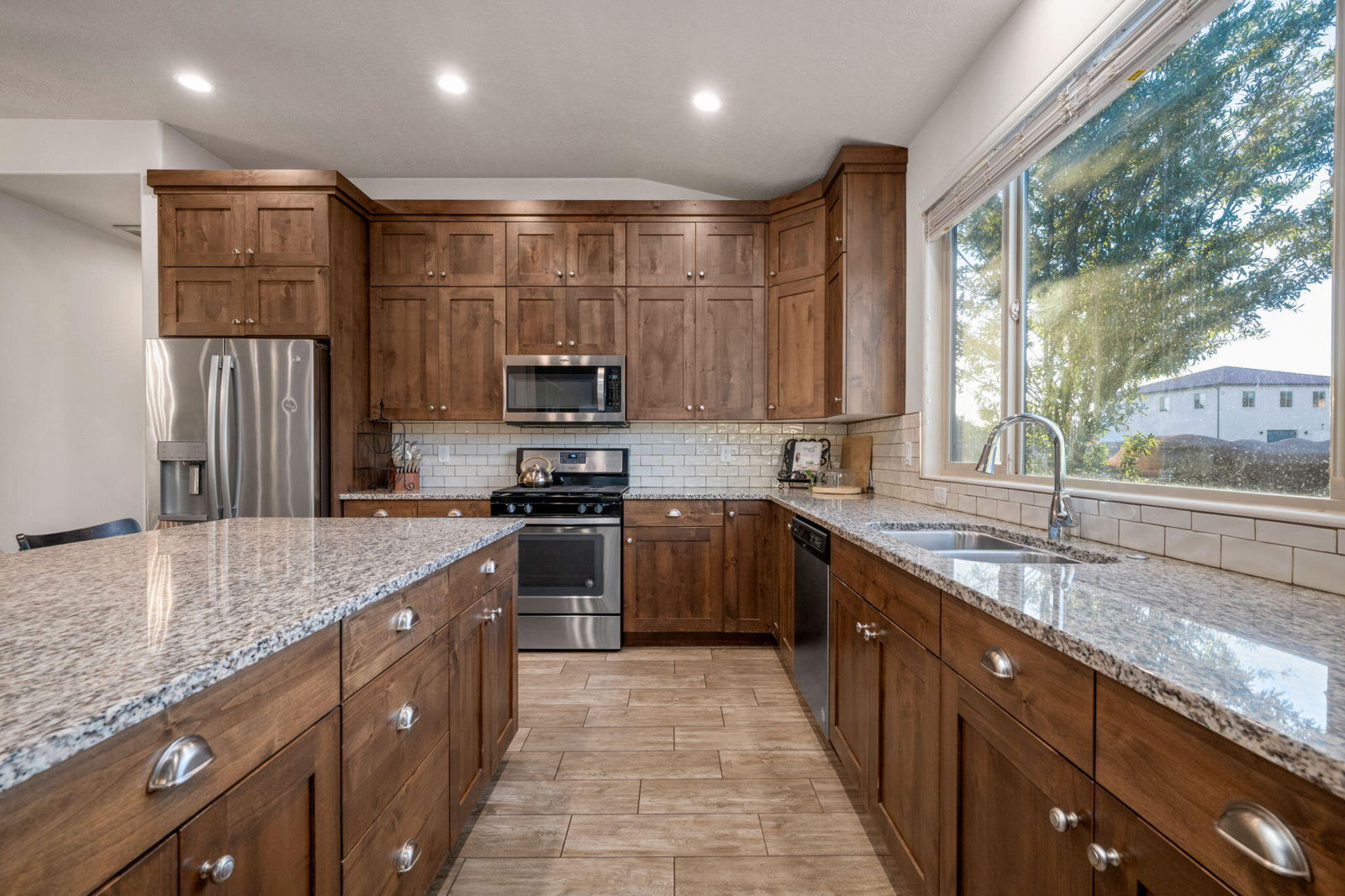 3823 W Dream CIR, 118, Santa Clara, photo 13 of 54