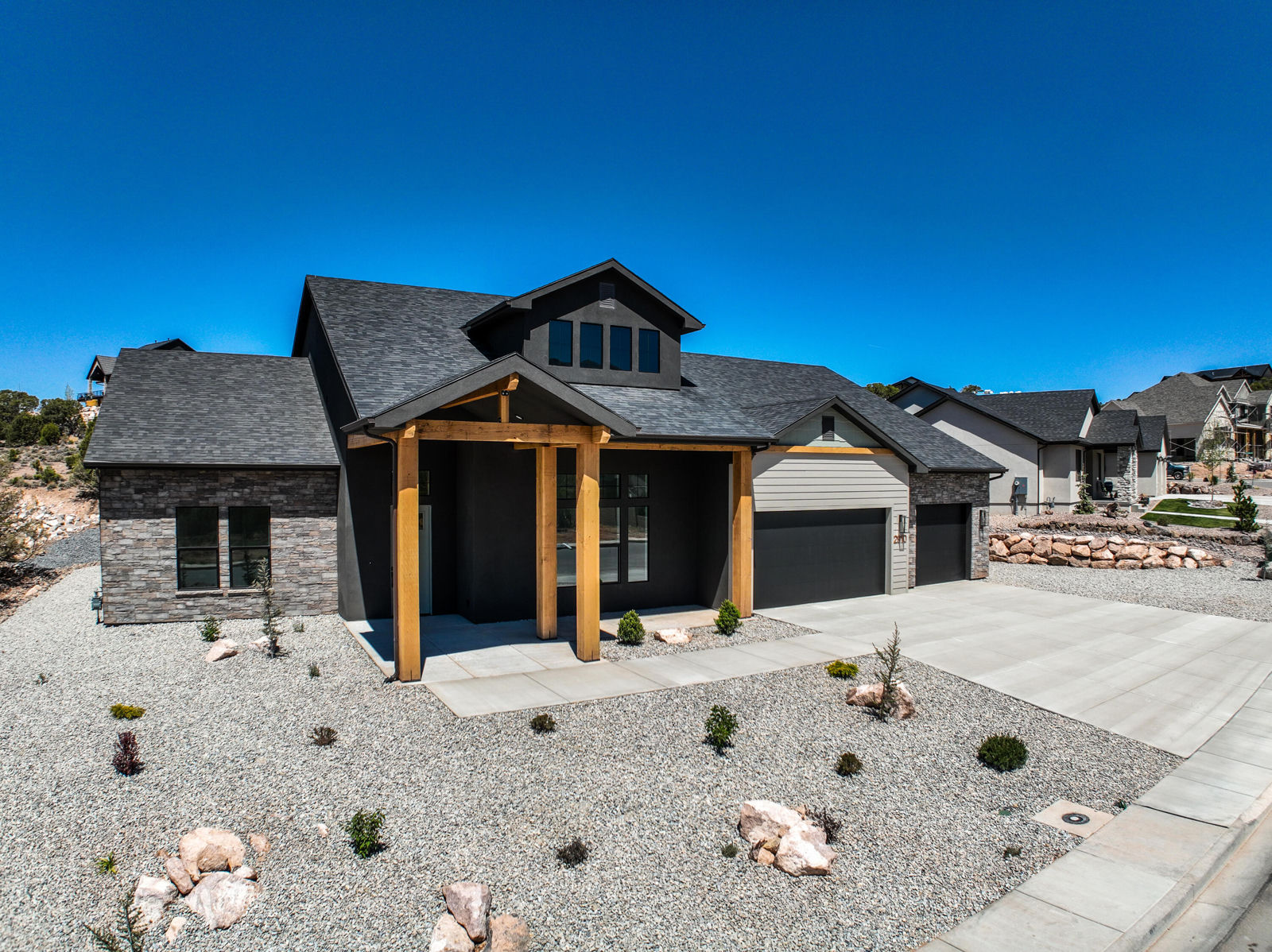 2910 W Rock Ridge RD, Cedar City, photo 1