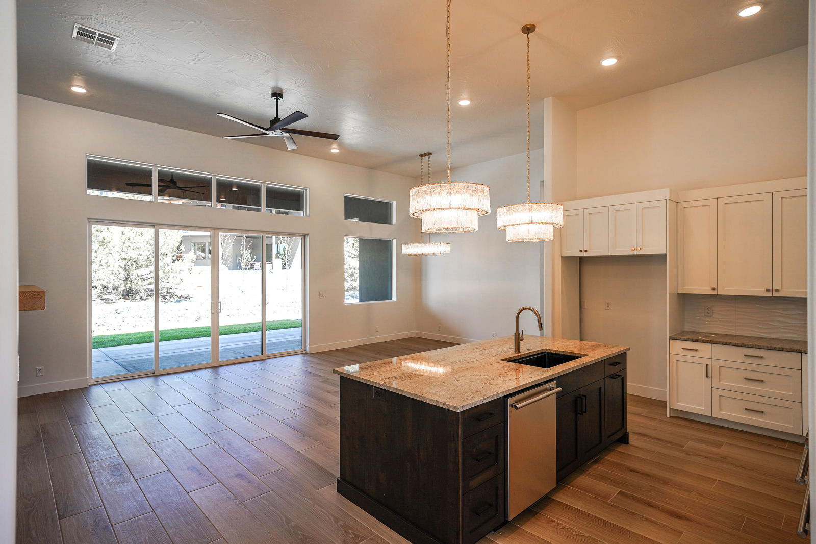 2910 W Rock Ridge RD, Cedar City, photo 17 of 57