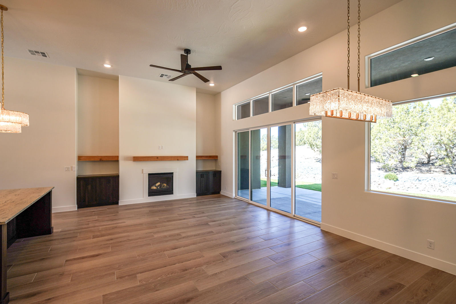 2910 W Rock Ridge RD, Cedar City, photo 19 of 57