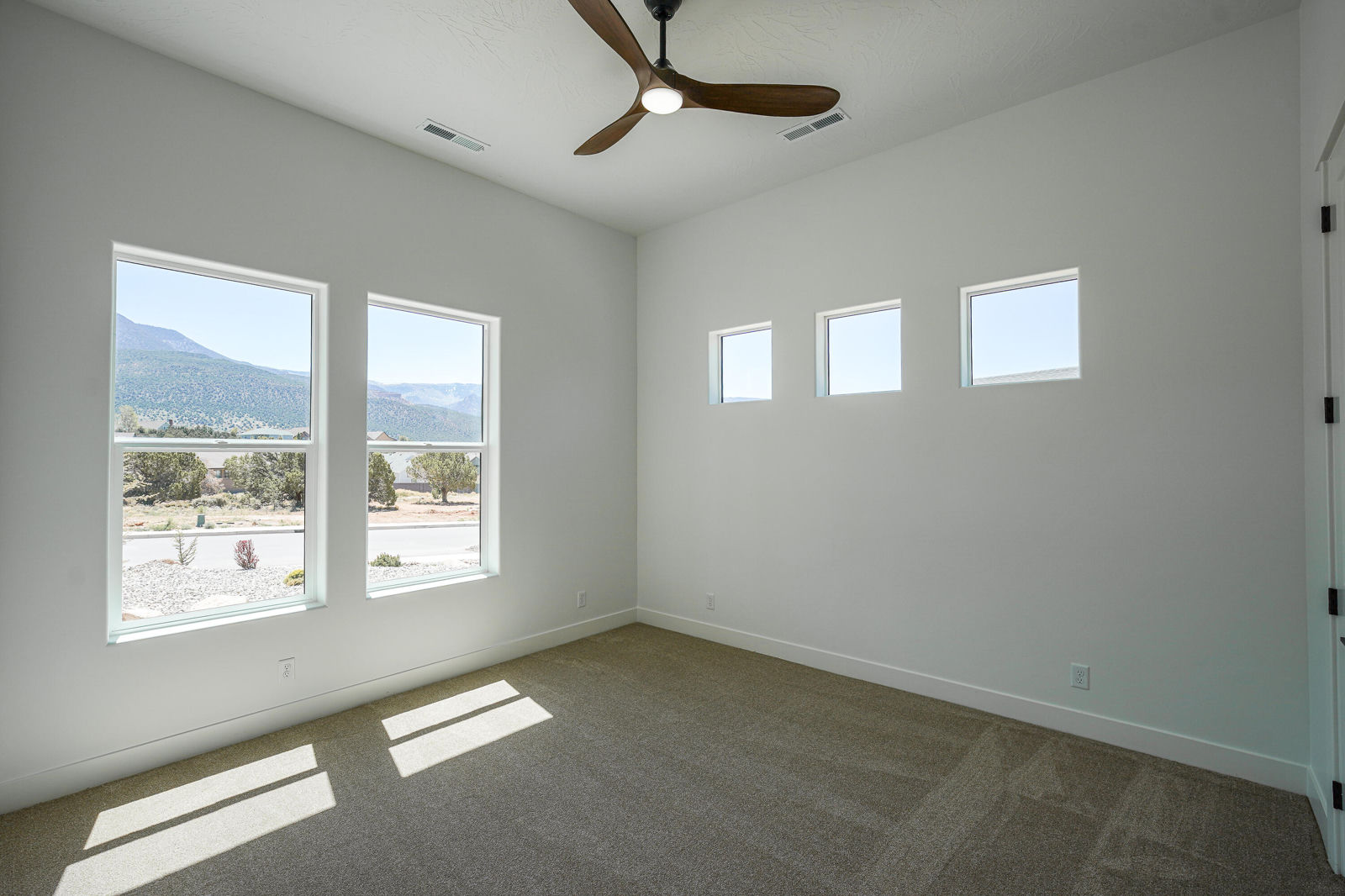 2910 W Rock Ridge RD, Cedar City, photo 44 of 57