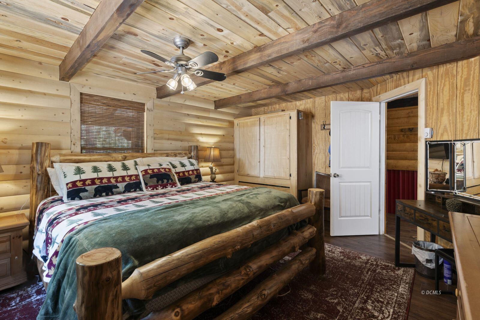 825 W Doe Trail, Duck Creek Village, photo 9 of 23