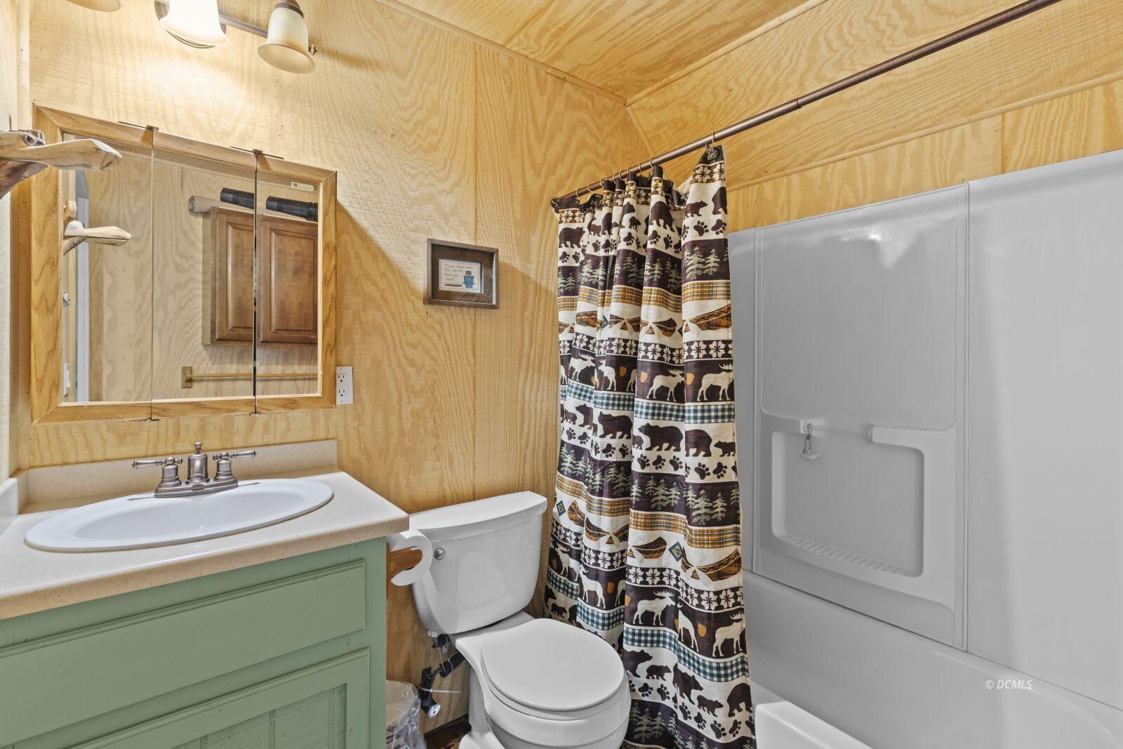 825 W Doe Trail, Duck Creek Village, photo 18 of 23