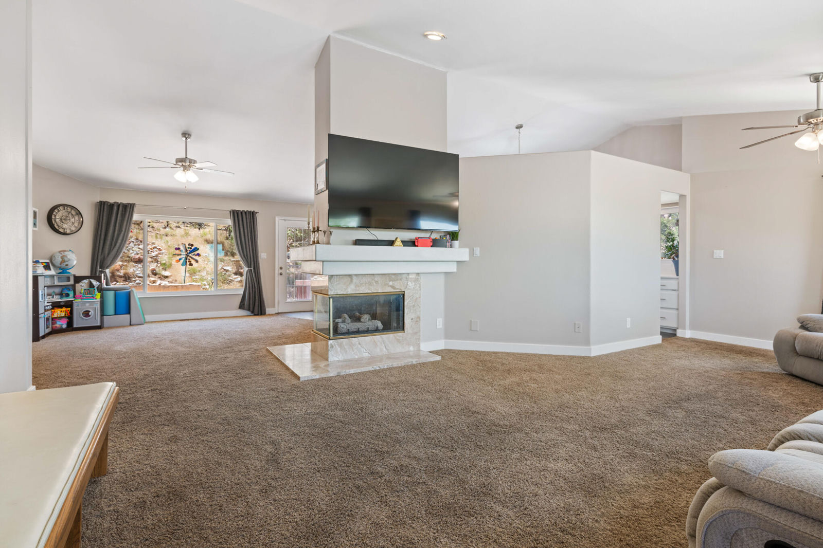 790 E Fiddlers Canyon RD, Cedar City, photo 4 of 36